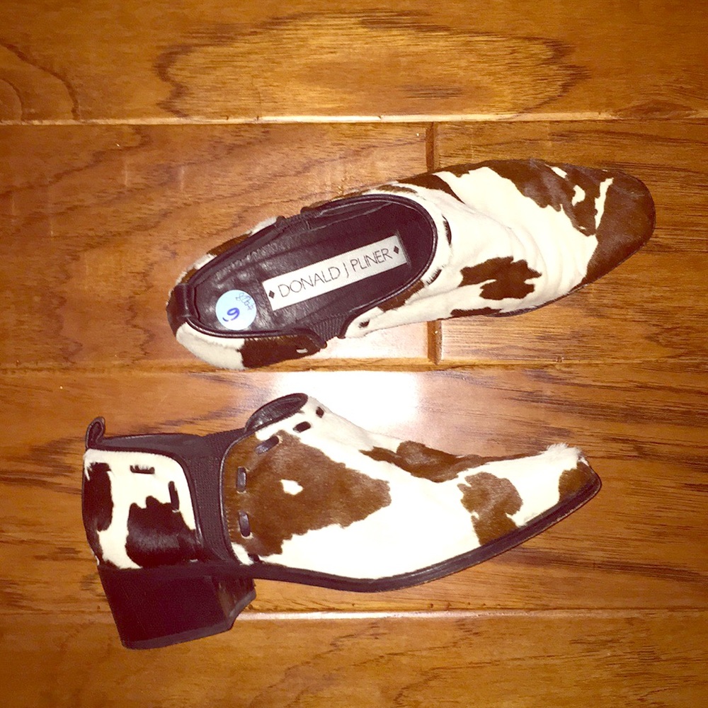 Cowhide low cut booties with low stacked heel